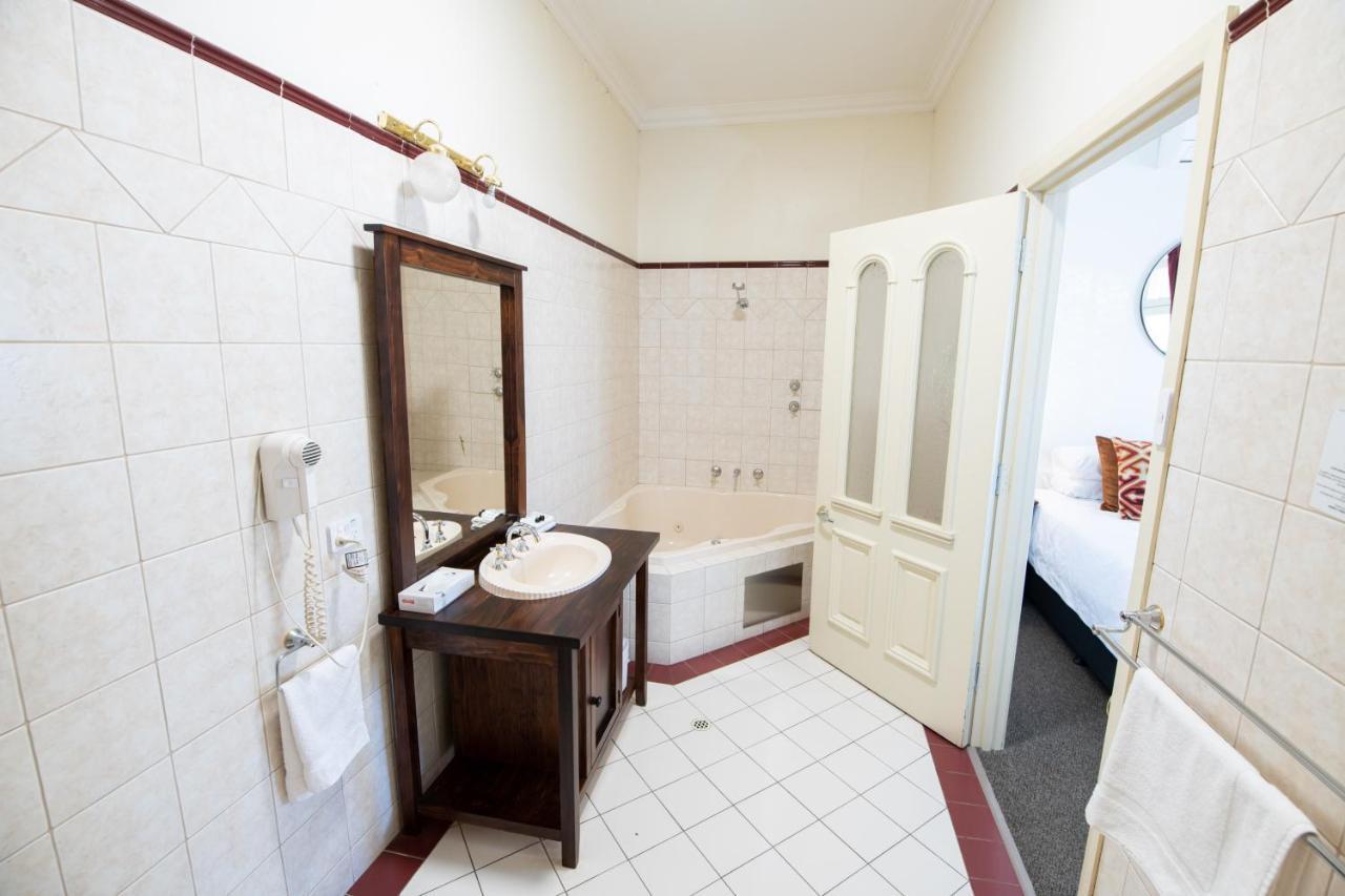Bentley'S Hotel Clare Zewnętrze zdjęcie